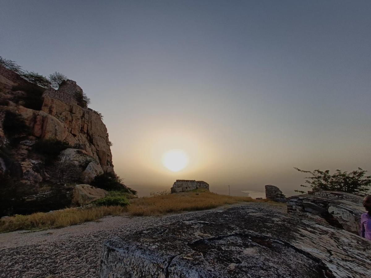 Dream Hampi Villa & Home Stay Buitenkant foto