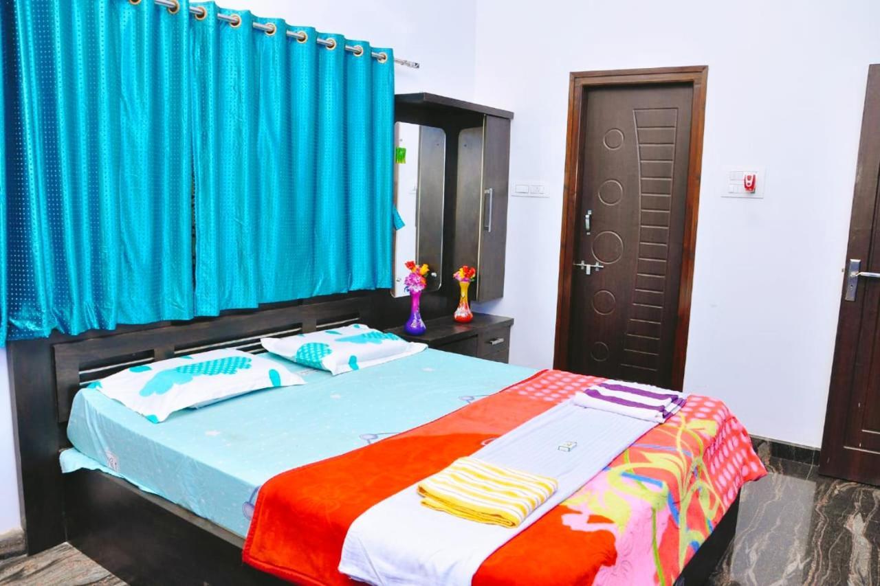 Dream Hampi Villa & Home Stay Buitenkant foto