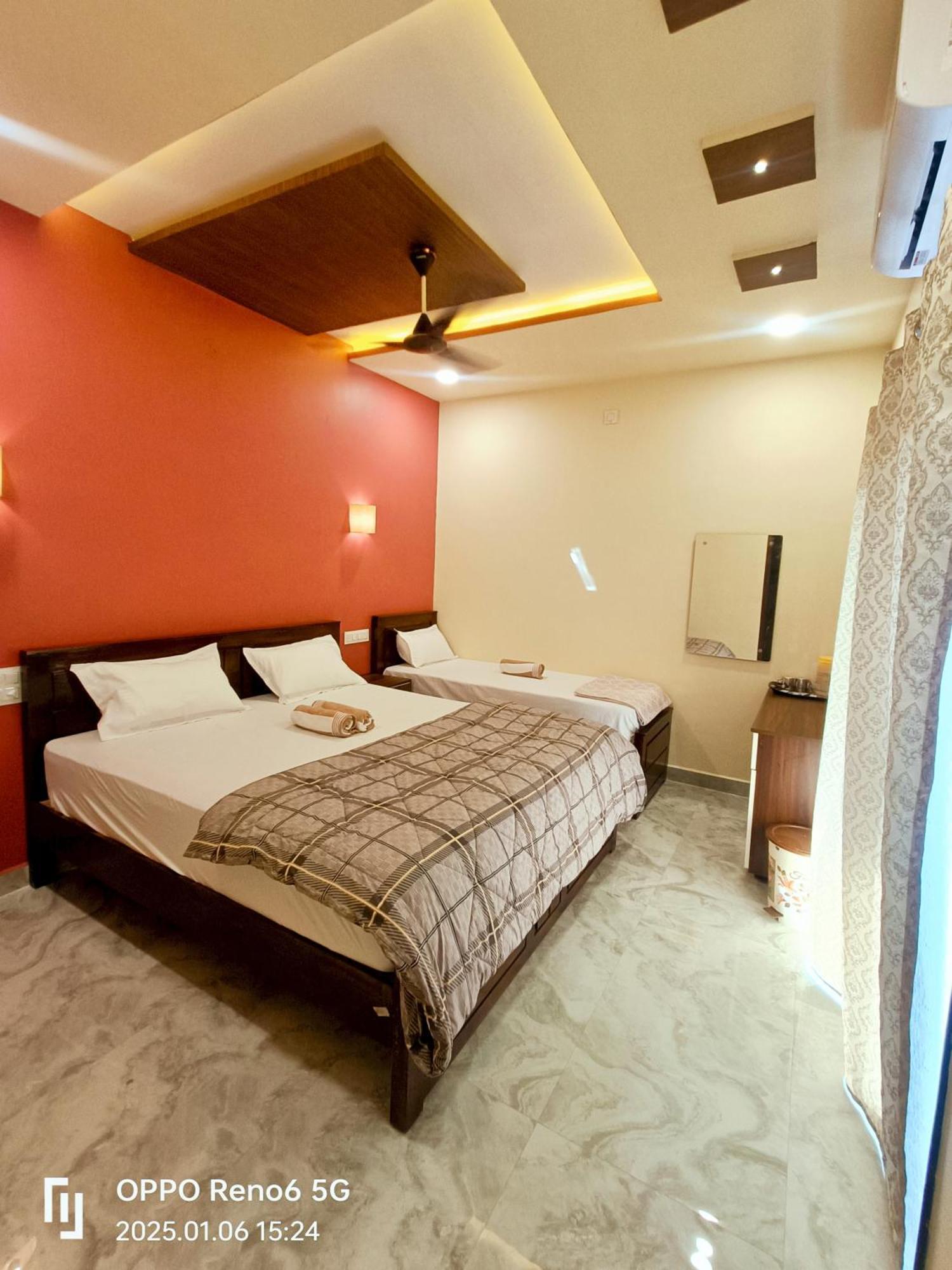 Dream Hampi Villa & Home Stay Buitenkant foto